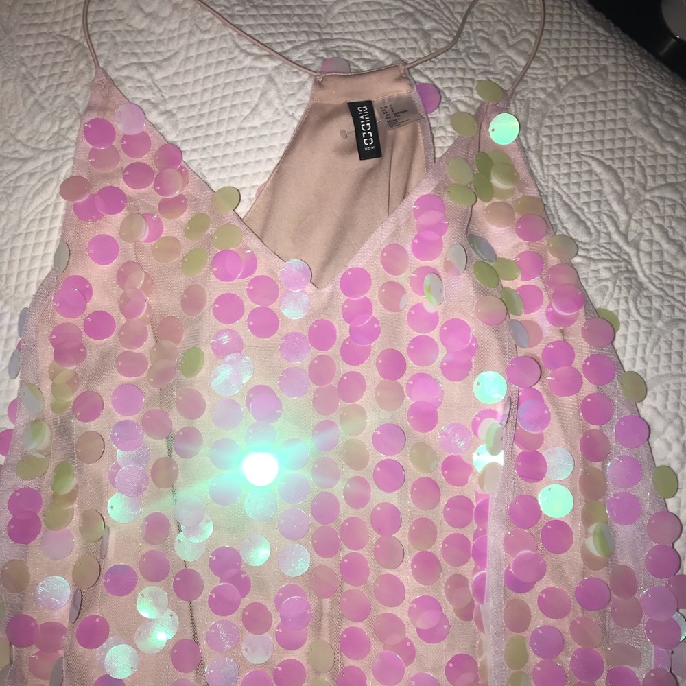 🎀SHINY PINK HOLO SEQUIN CROP TANK🎀